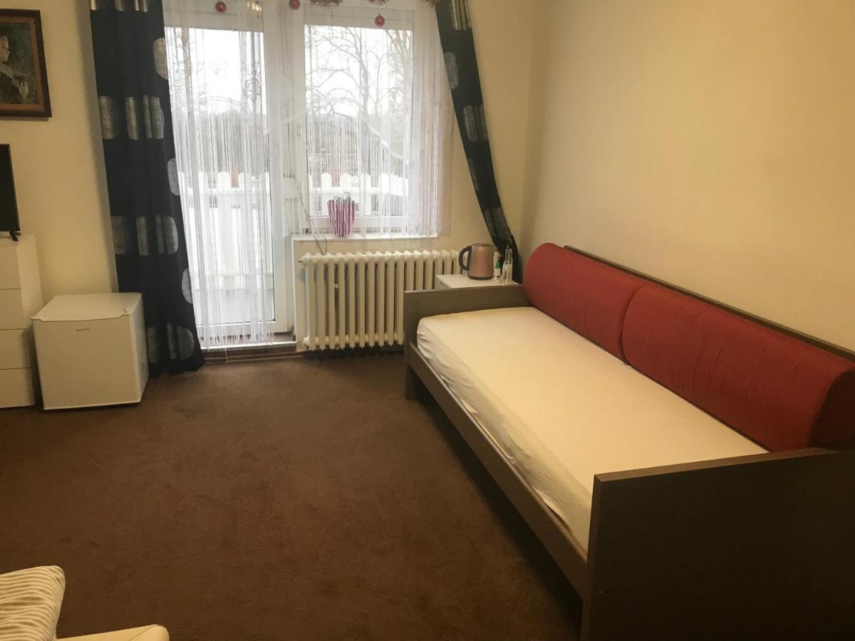 Homestay U Hanky Zdiby 외부 사진