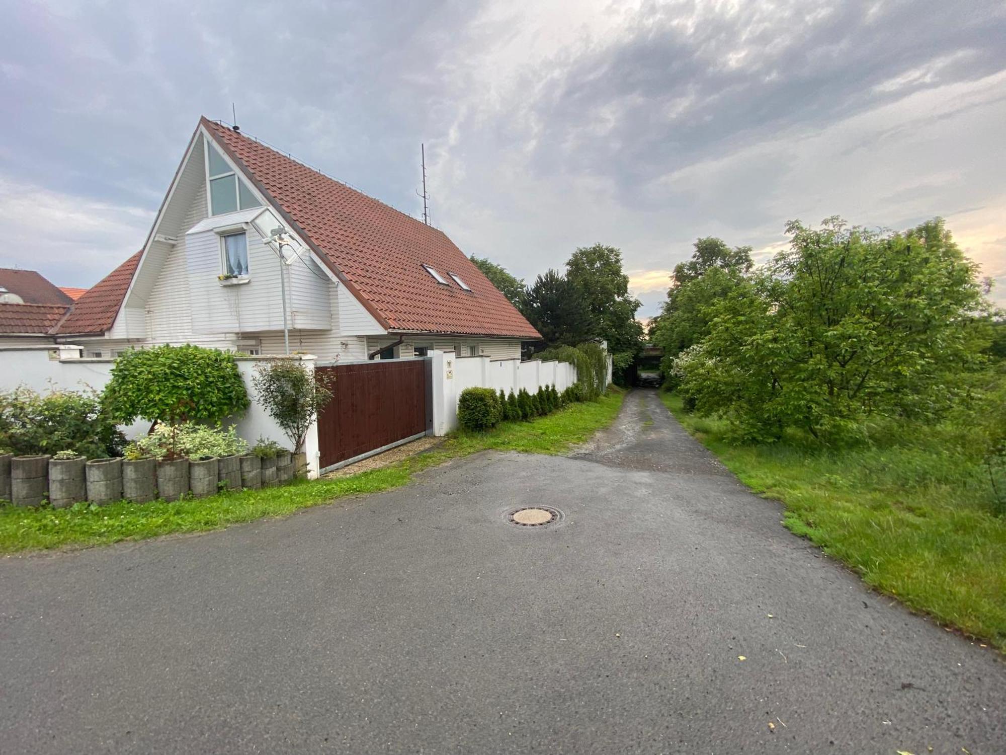 Homestay U Hanky Zdiby 외부 사진